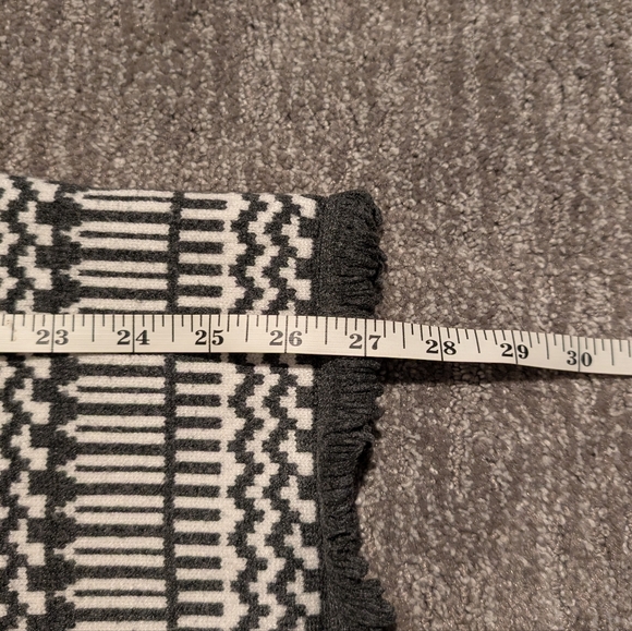 Pea in a Pod Maternity Gray White Boho Cardigan - Picture 8 of 8